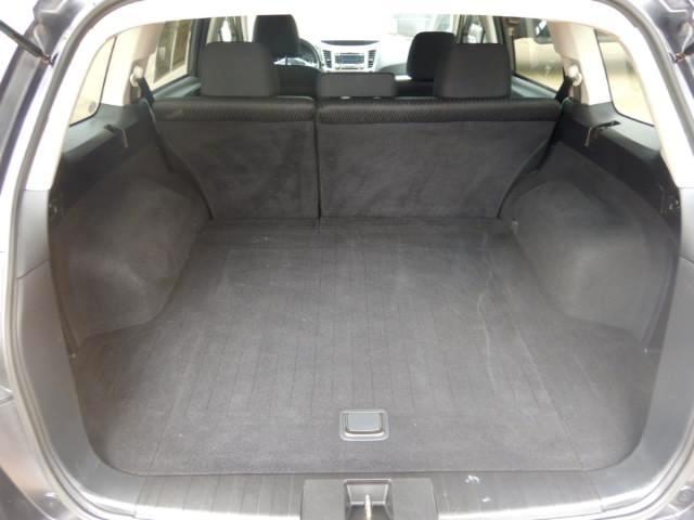 Subaru Outback 2.5i Premium 2012