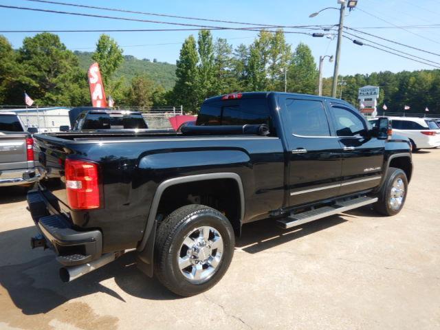 GMC Sierra 3500HD Denali Crew Cab 4WD 2017