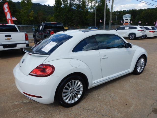 Volkswagen Beetle  2019