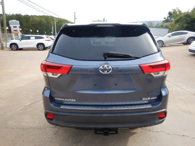 Toyota Highlander XLE AWD V6 2017