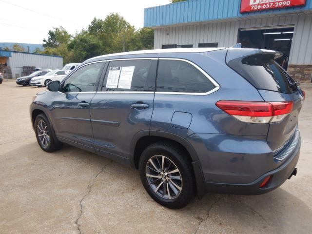 Toyota Highlander XLE AWD V6 2017