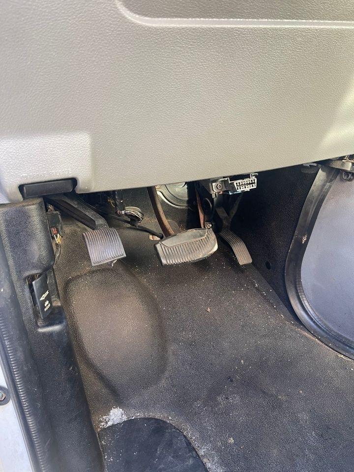 Ford Econoline E-350 Super Duty 2010