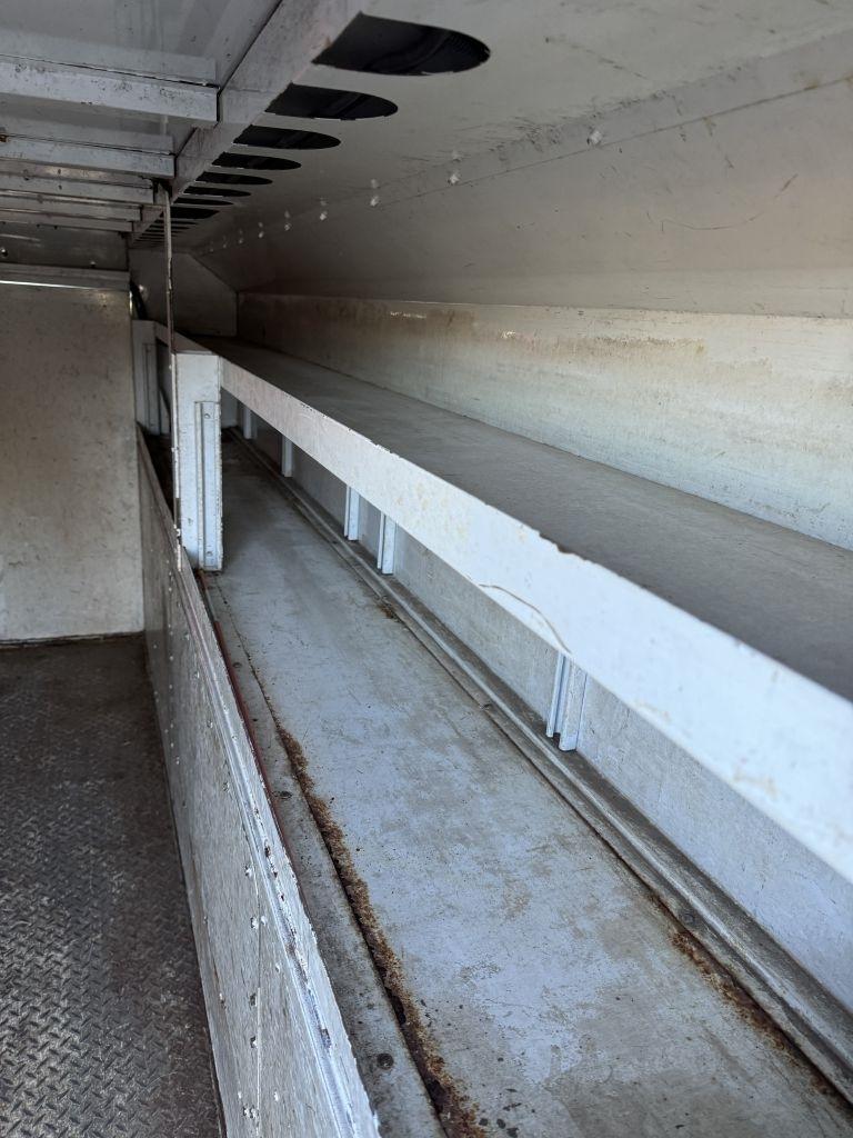 Ford Econoline E-350 Super Duty 2010