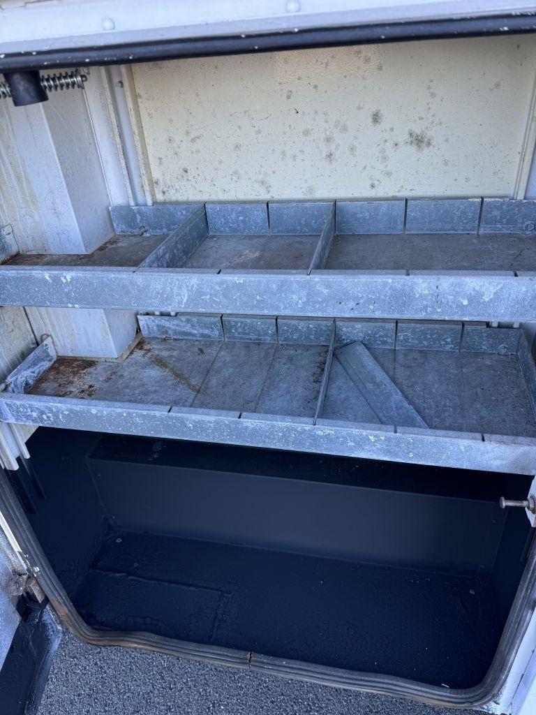 Ford Econoline E-350 Super Duty 2010