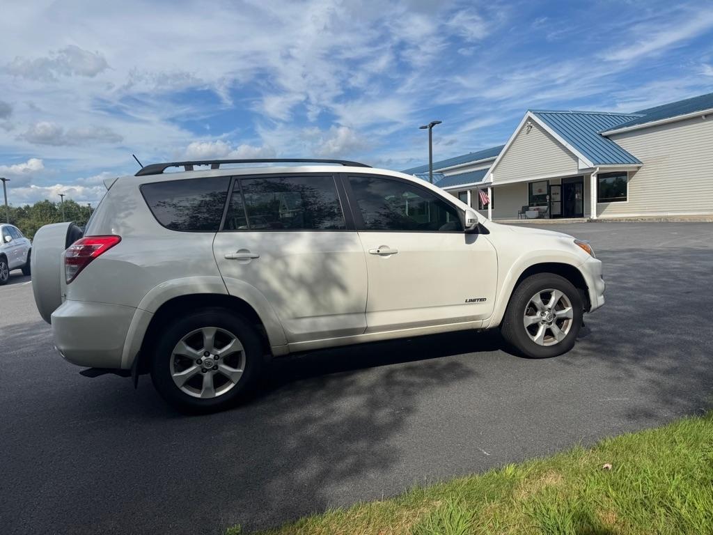 Toyota RAV4 4WD 4dr I4 Limited (Natl) 2012