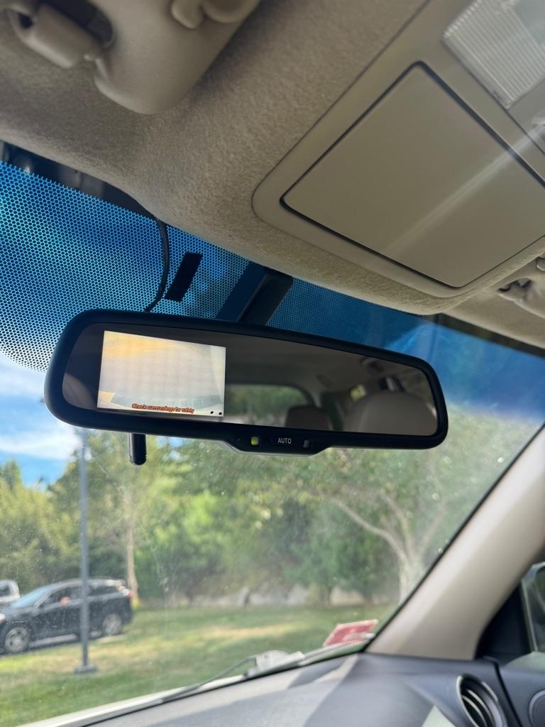 Toyota RAV4 4WD 4dr I4 Limited (Natl) 2012