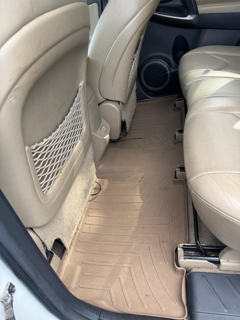 Toyota RAV4 4WD 4dr I4 Limited (Natl) 2012