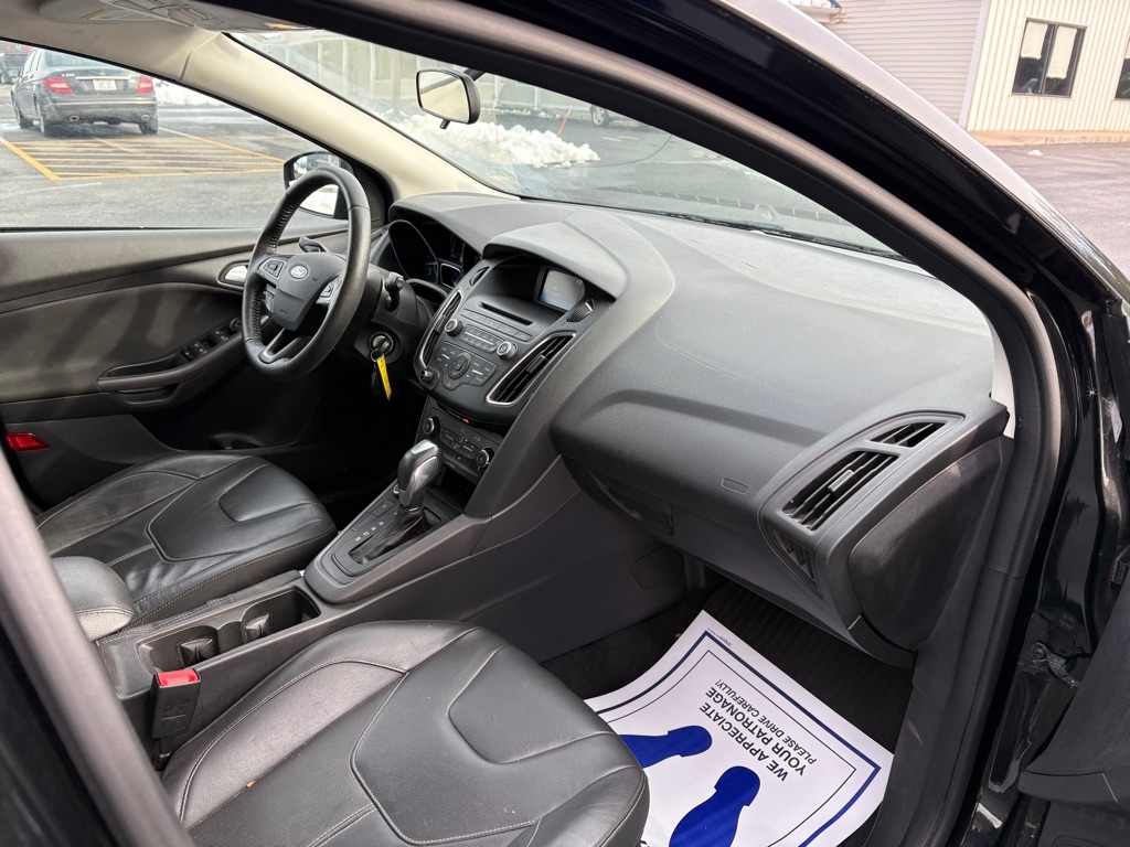 Ford Focus 5dr HB SE 2015