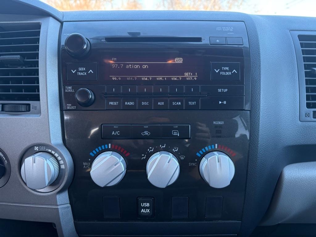 Toyota Tundra 4WD Truck Double Cab 4.6L V8 6-Spd AT (Natl) 2012