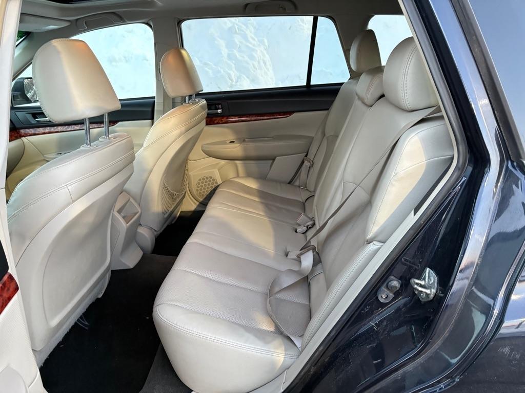 Subaru Outback 4dr Wgn H4 Auto 2.5i Limited 2012