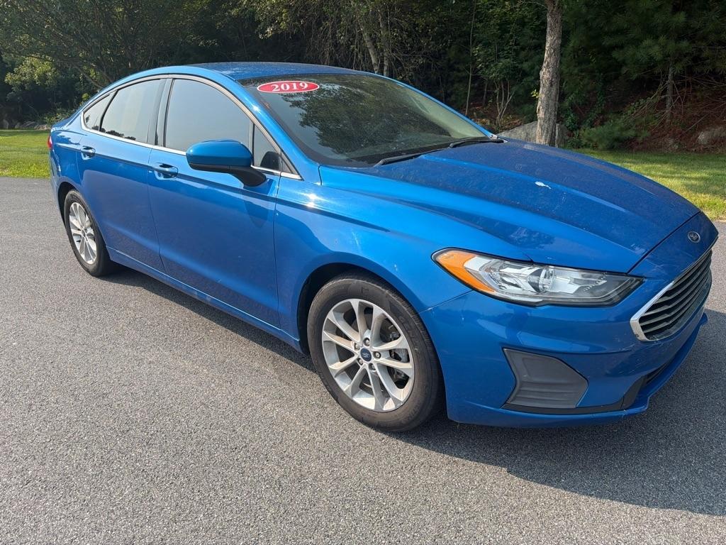 Ford Fusion Hybrid SE FWD 2019