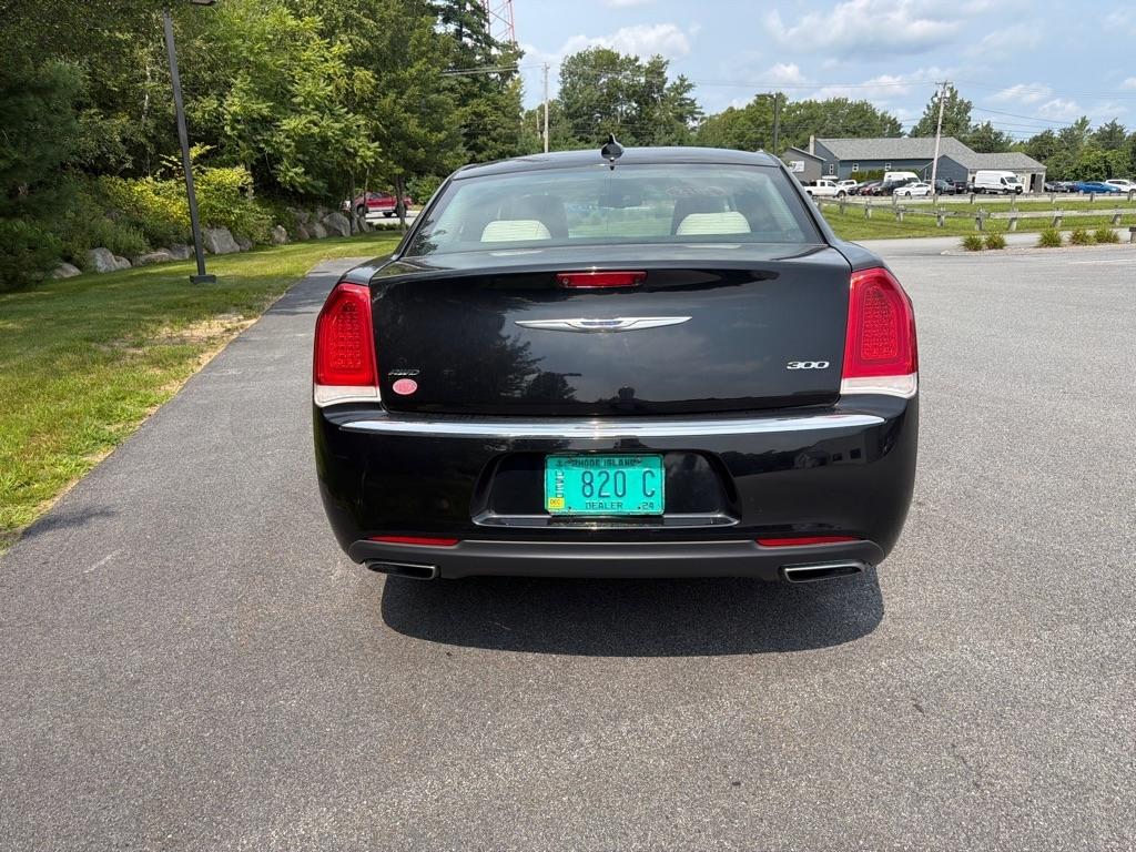 Chrysler 300 Touring L AWD 2018