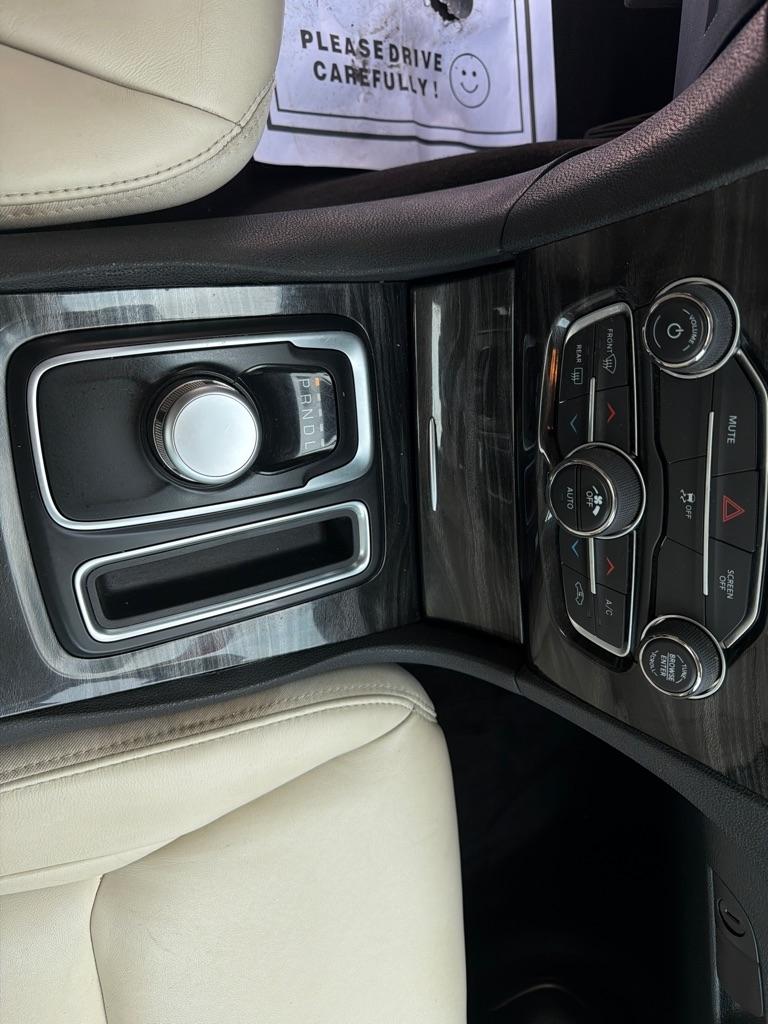 Chrysler 300 Touring L AWD 2018
