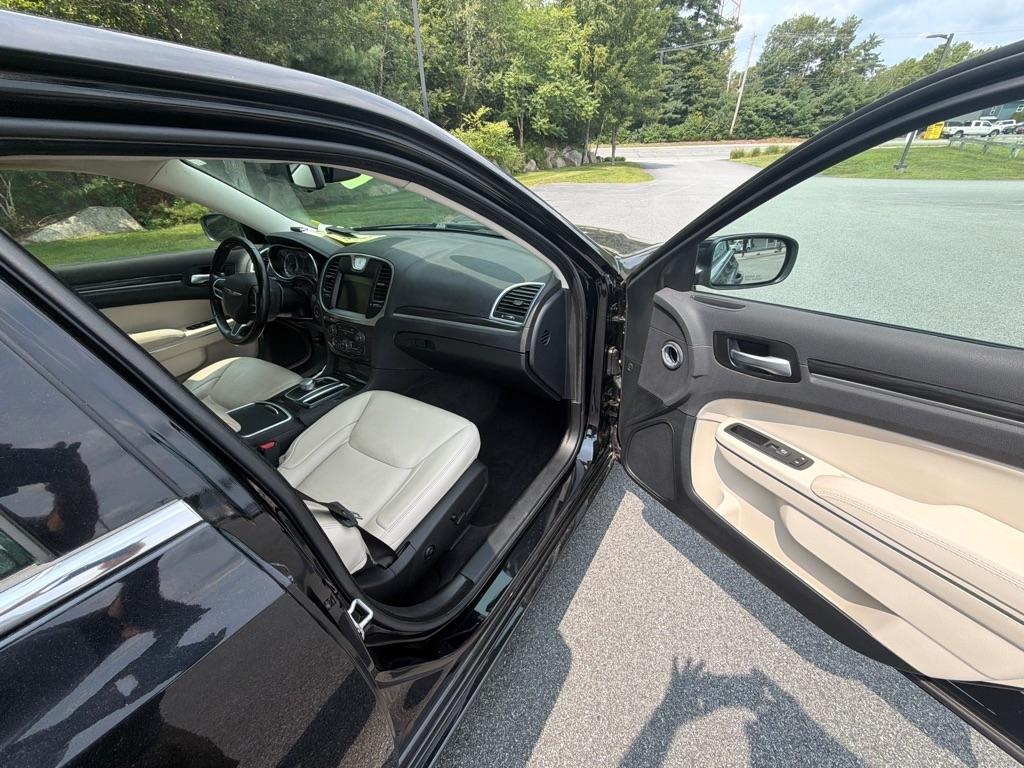 Chrysler 300 Touring L AWD 2018