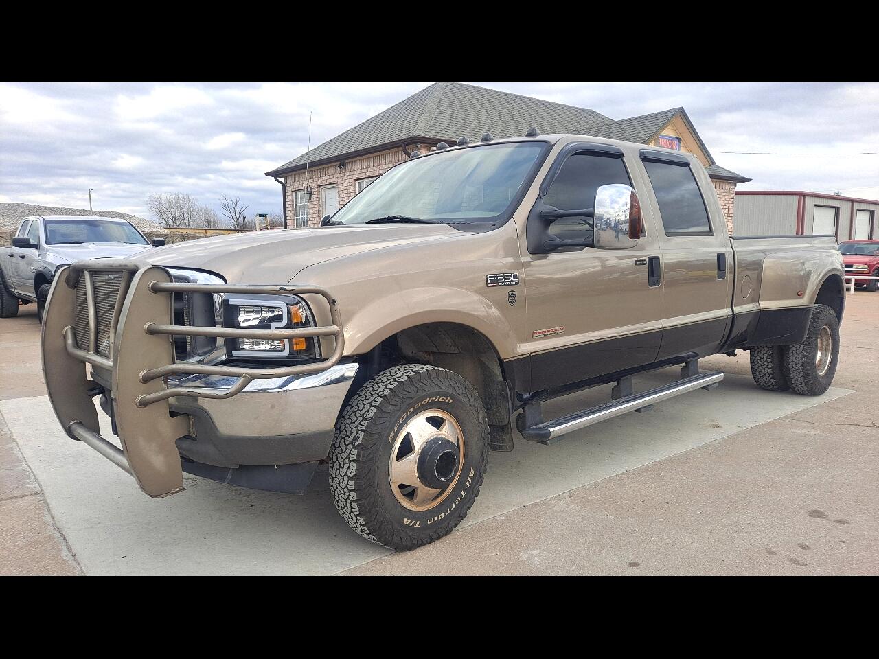 2004 Ford F-350 SD Lariat Crew Cab Long Bed 4WD DRW