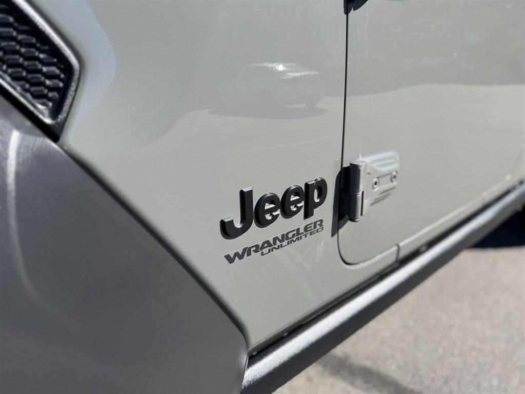 Jeep Wrangler Unlimited Willys 4x4 2021