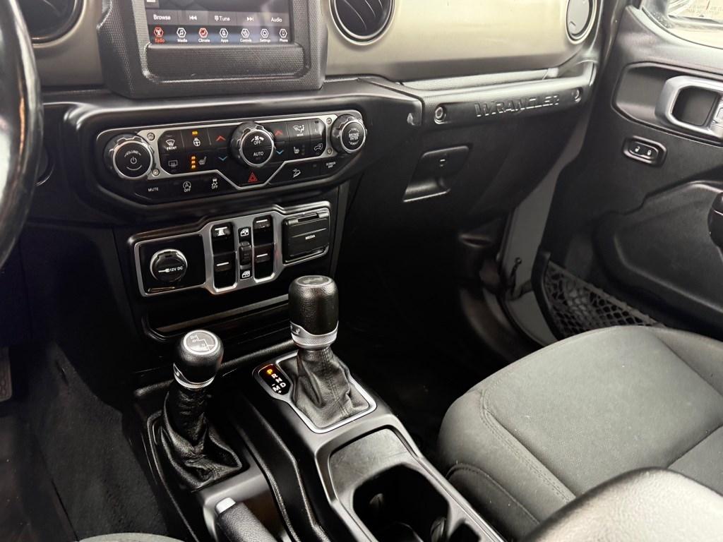 Jeep Wrangler Unlimited Willys 4x4 2021