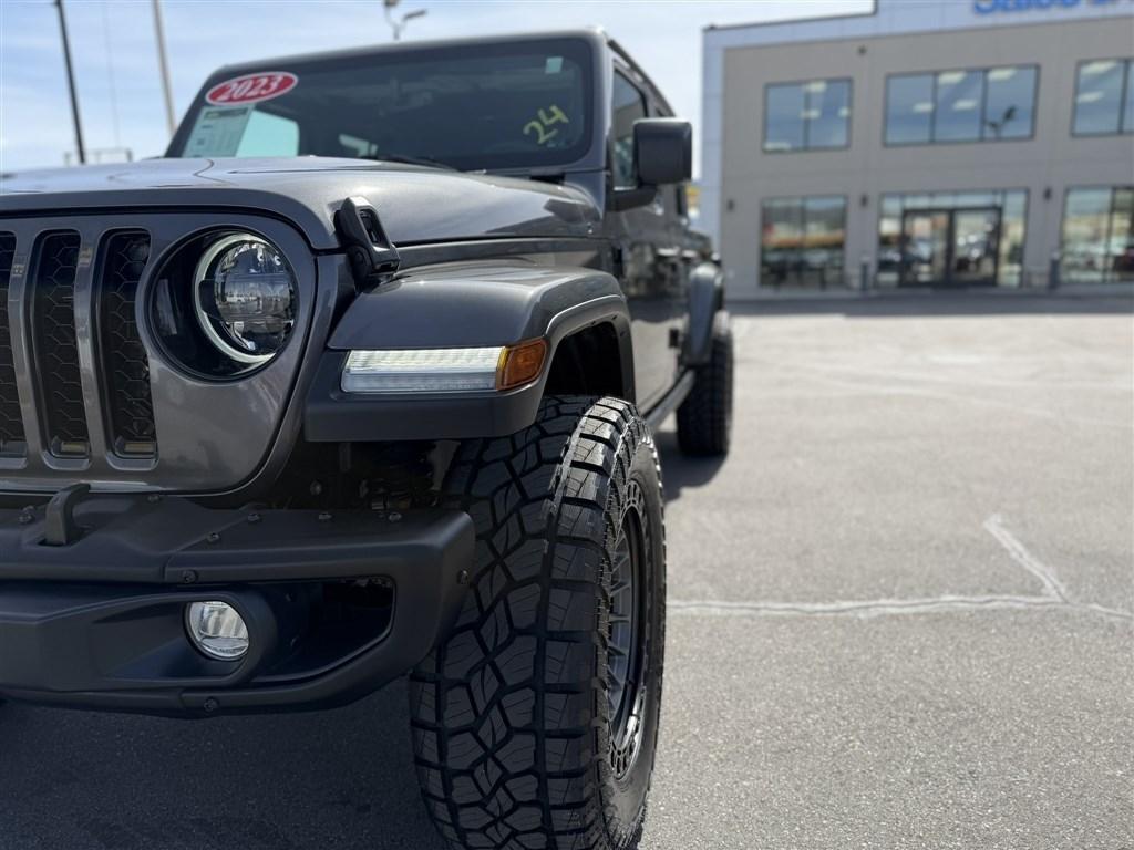 Jeep Gladiator Freedom 4x4 2023