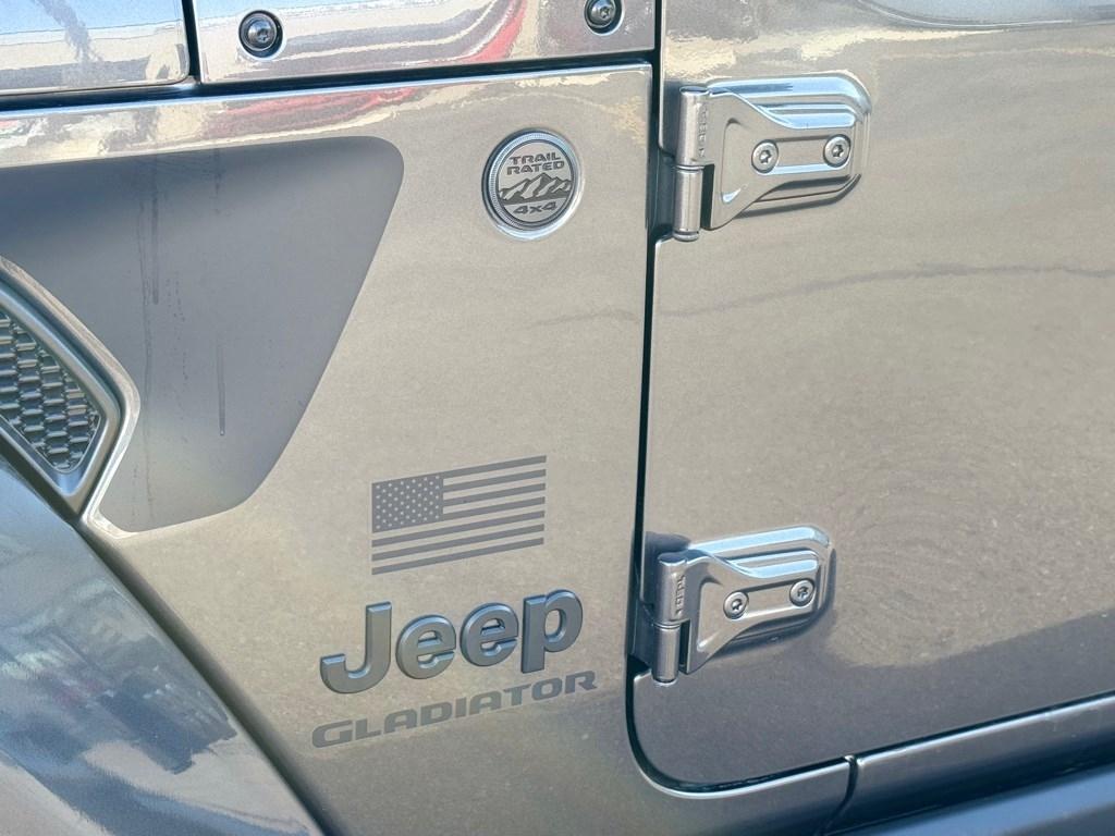 Jeep Gladiator Freedom 4x4 2023