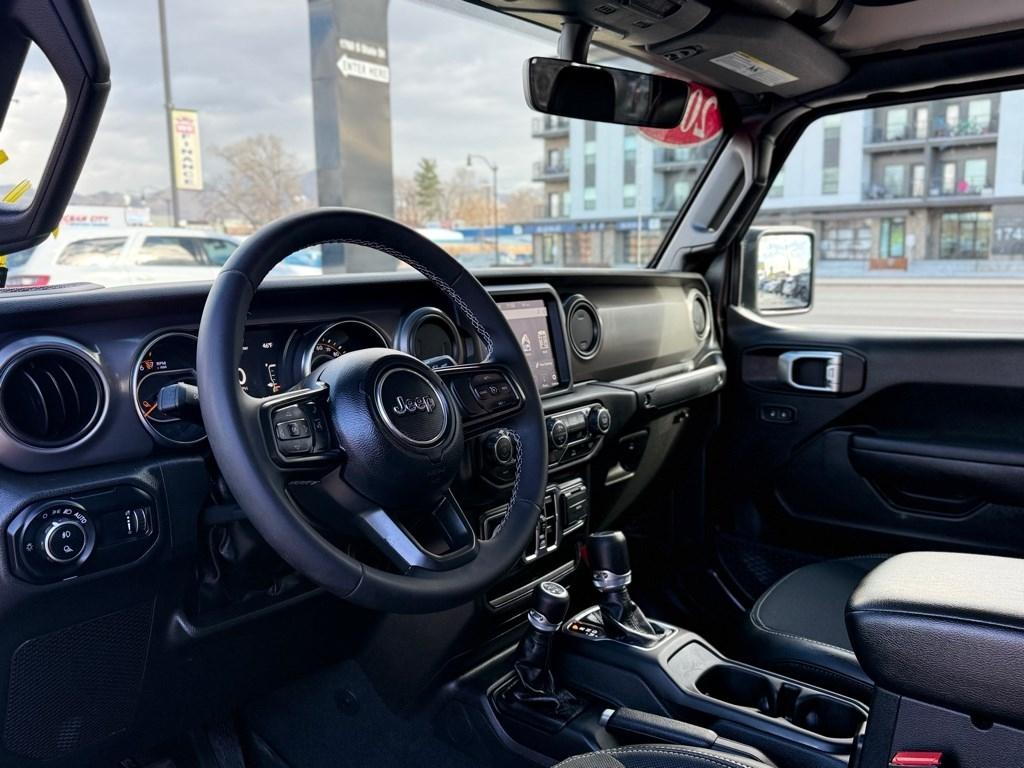 Jeep Gladiator Freedom 4x4 2023