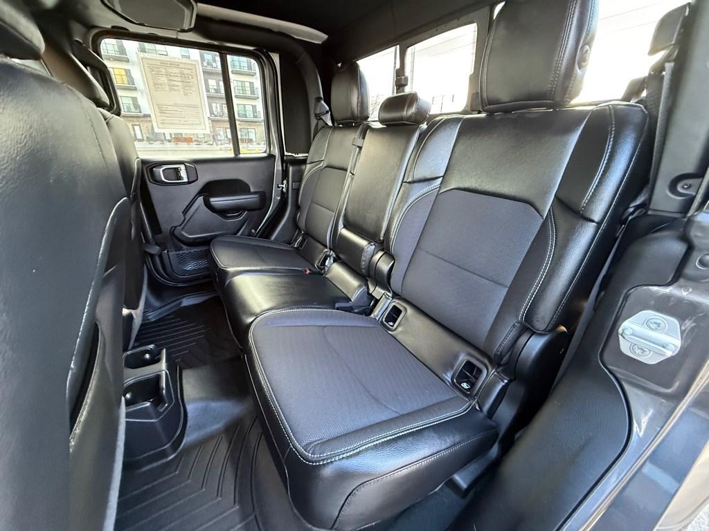 Jeep Gladiator Freedom 4x4 2023