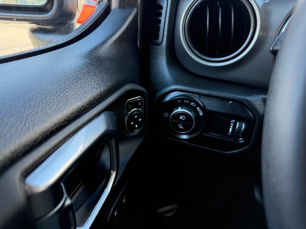 Jeep Gladiator Freedom 4x4 2023