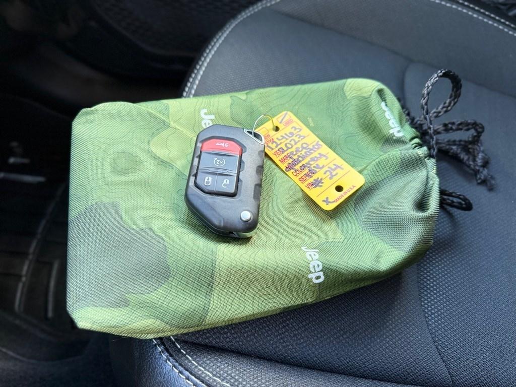 Jeep Gladiator Freedom 4x4 2023