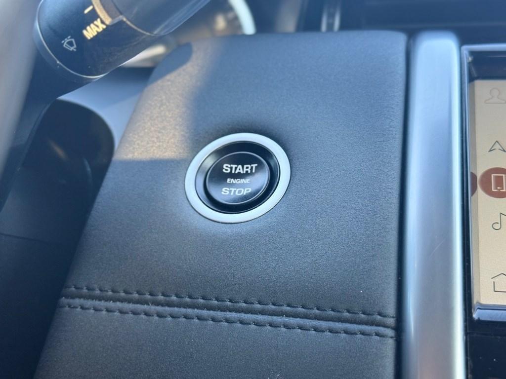 Land Rover Discovery Sport S 4WD 2022