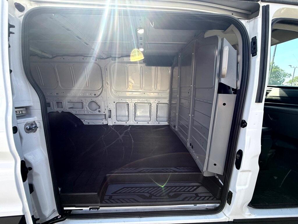 Ford Transit Cargo Van T-150 130" Low Rf 8670 GVWR RWD 2021 Ford Transit Cargo Van T-150 130" Low Rf 8670 GVWR RWD 2021