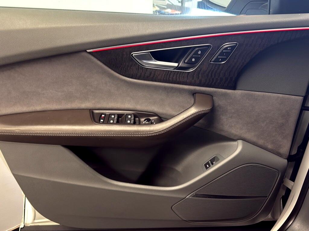 Audi Q8 Prestige 55 TFSI quattro 2019 Audi Q8 Prestige 55 TFSI quattro 2019