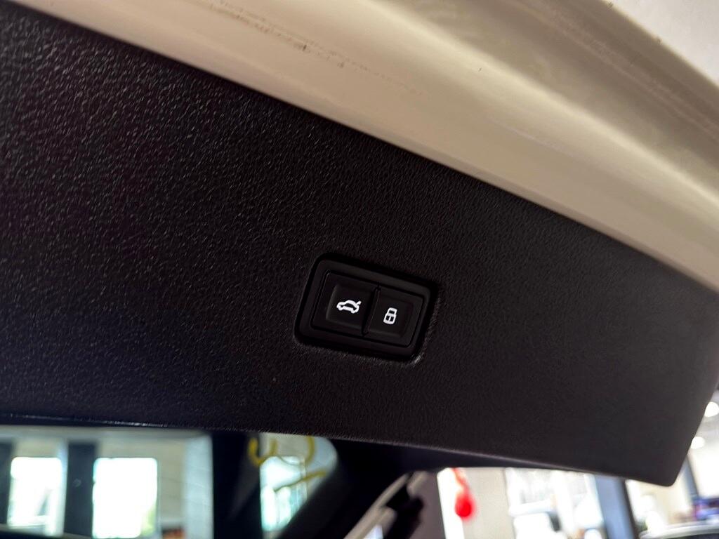 Audi Q8 Prestige 55 TFSI quattro 2019 Audi Q8 Prestige 55 TFSI quattro 2019