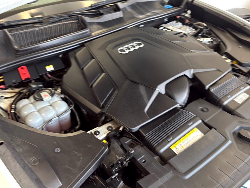 Audi Q8 Prestige 55 TFSI quattro 2019 Audi Q8 Prestige 55 TFSI quattro 2019