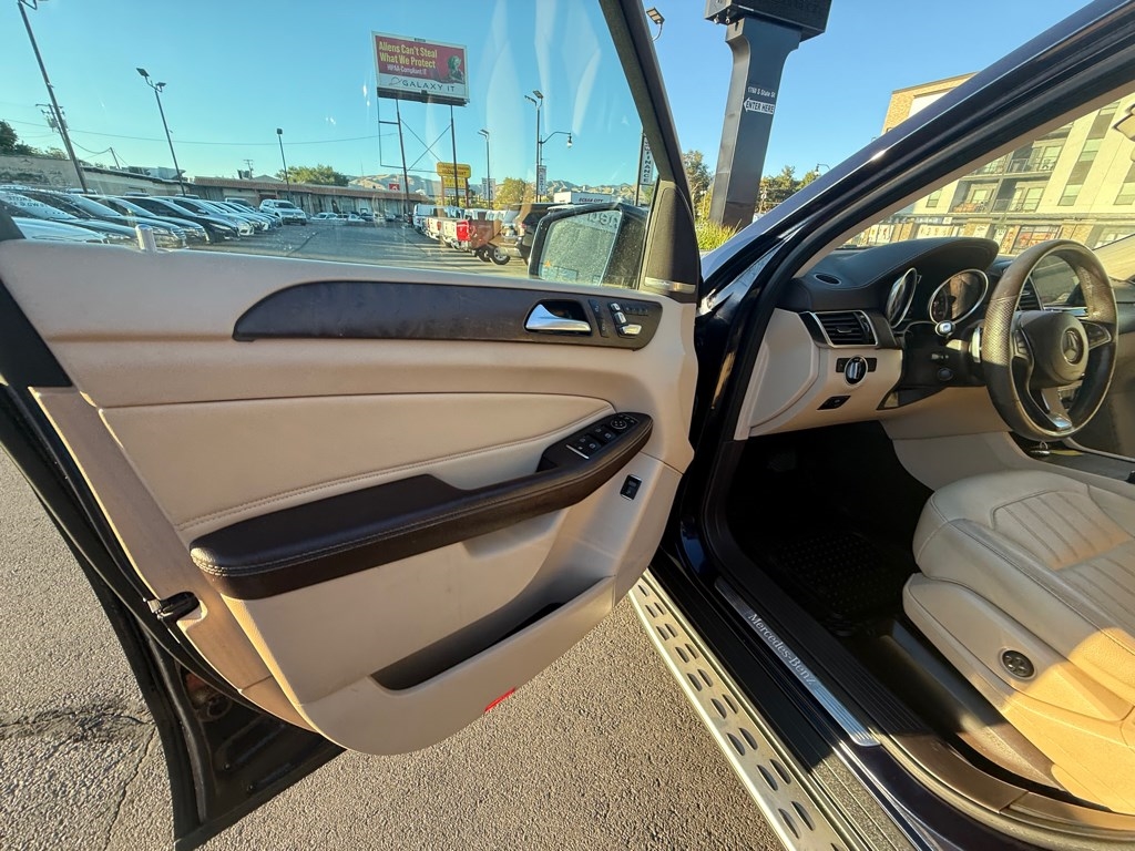 Mercedes-Benz GLS GLS 450 4MATIC SUV 2017