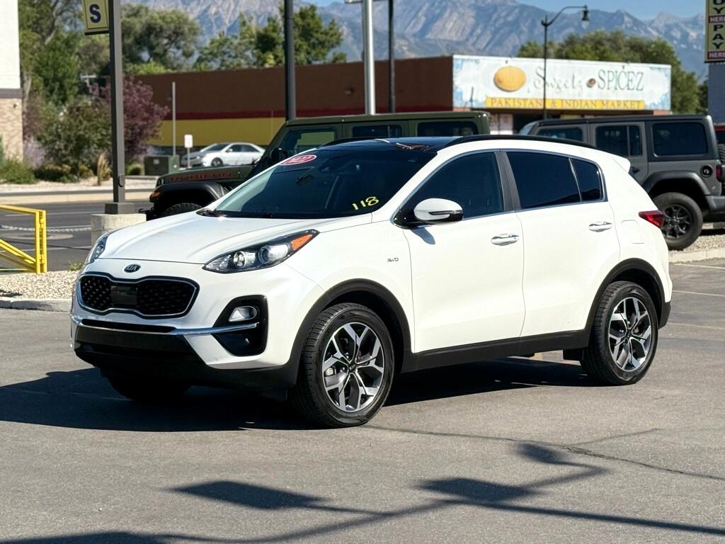 2022 Kia Sportage EX photo 2