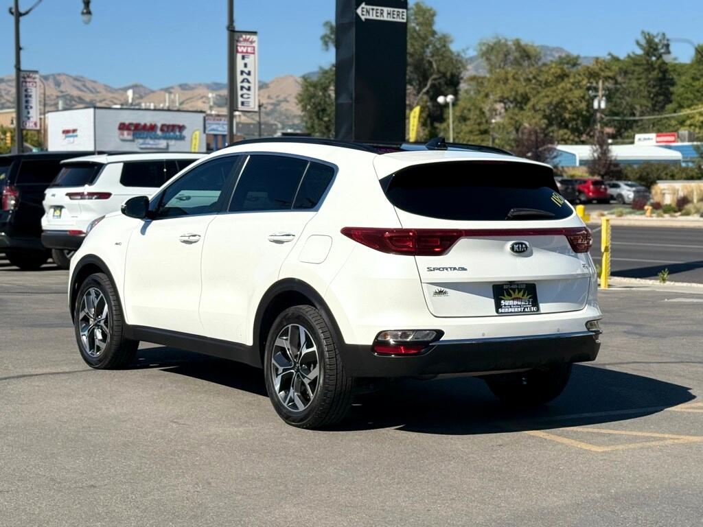 2022 Kia Sportage EX photo 4