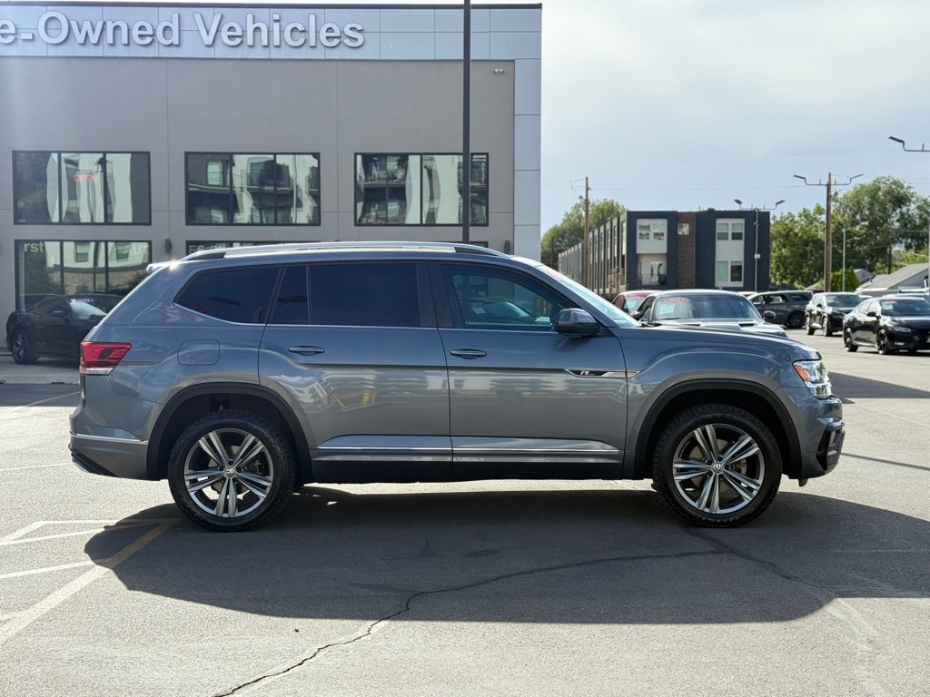 Volkswagen Atlas 3.6L V6 SEL R-Line 4MOTION 2019 Volkswagen Atlas 3.6L V6 SEL R-Line 4MOTION 2019