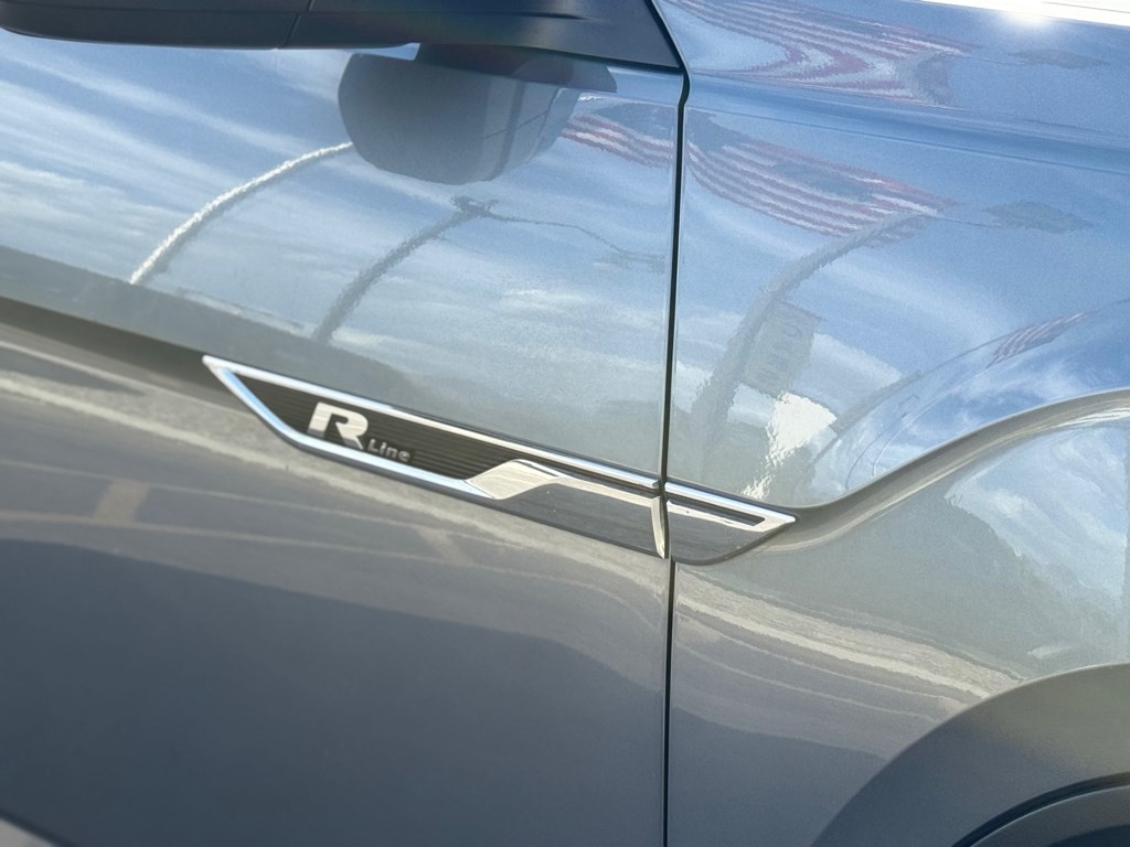 Volkswagen Atlas 3.6L V6 SEL R-Line 4MOTION 2019 Volkswagen Atlas 3.6L V6 SEL R-Line 4MOTION 2019
