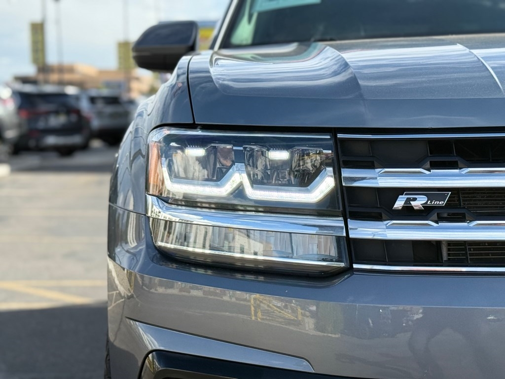Volkswagen Atlas 3.6L V6 SEL R-Line 4MOTION 2019 Volkswagen Atlas 3.6L V6 SEL R-Line 4MOTION 2019