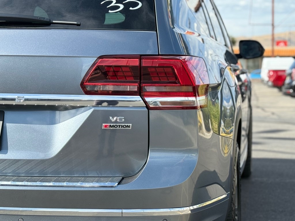 Volkswagen Atlas 3.6L V6 SEL R-Line 4MOTION 2019 Volkswagen Atlas 3.6L V6 SEL R-Line 4MOTION 2019
