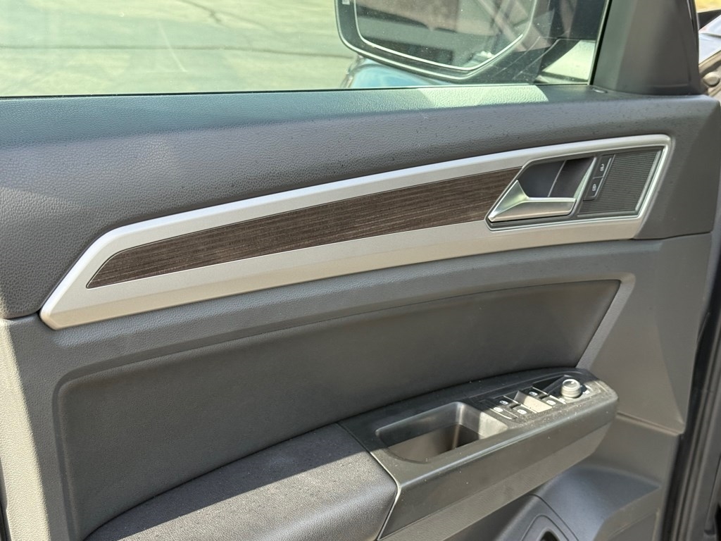 Volkswagen Atlas 3.6L V6 SEL R-Line 4MOTION 2019 Volkswagen Atlas 3.6L V6 SEL R-Line 4MOTION 2019