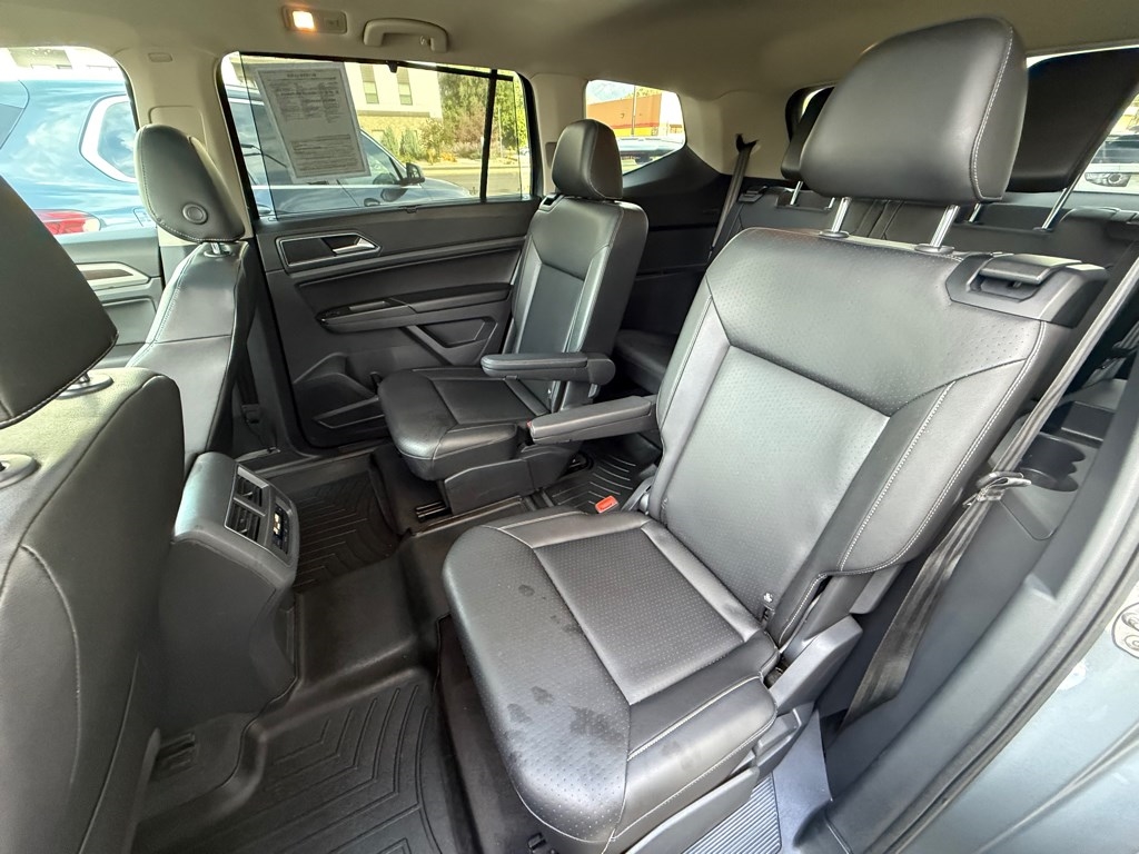 Volkswagen Atlas 3.6L V6 SEL R-Line 4MOTION 2019 Volkswagen Atlas 3.6L V6 SEL R-Line 4MOTION 2019