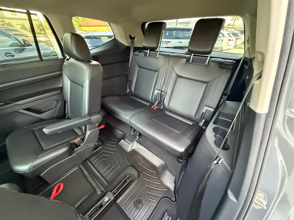 Volkswagen Atlas 3.6L V6 SEL R-Line 4MOTION 2019 Volkswagen Atlas 3.6L V6 SEL R-Line 4MOTION 2019