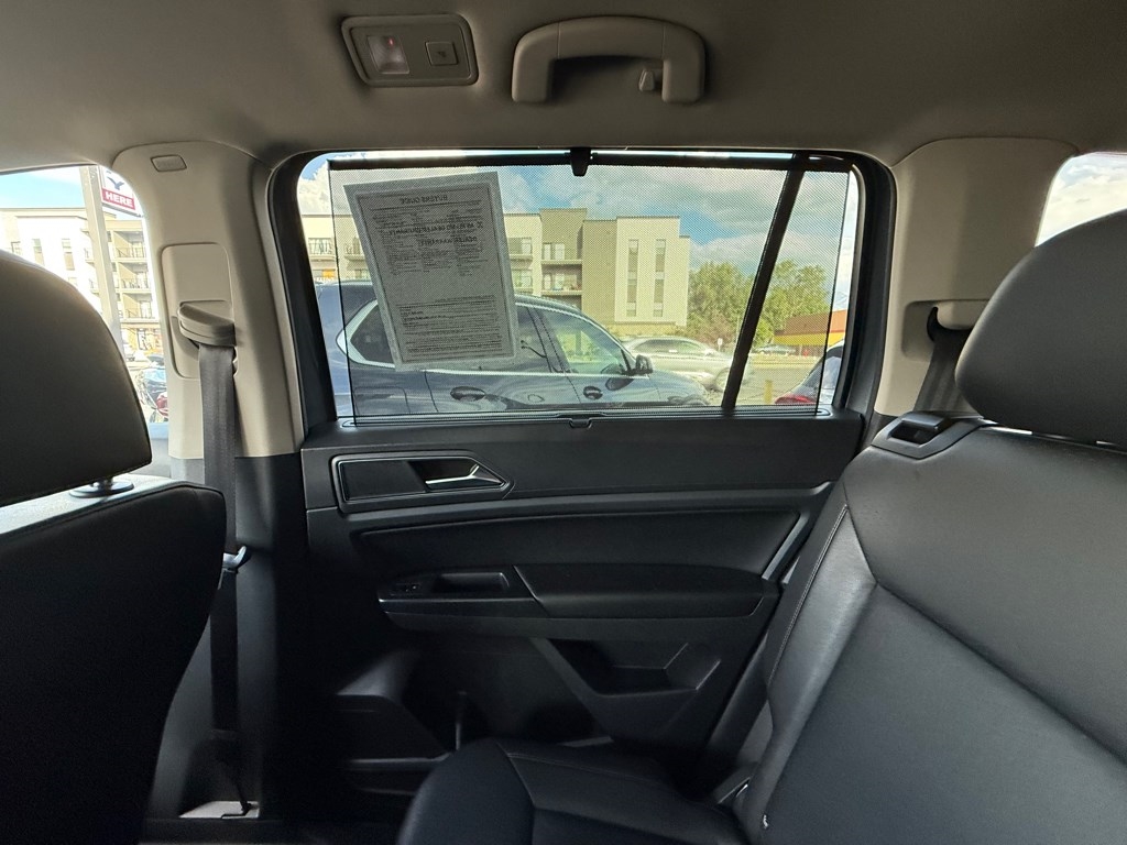Volkswagen Atlas 3.6L V6 SEL R-Line 4MOTION 2019 Volkswagen Atlas 3.6L V6 SEL R-Line 4MOTION 2019