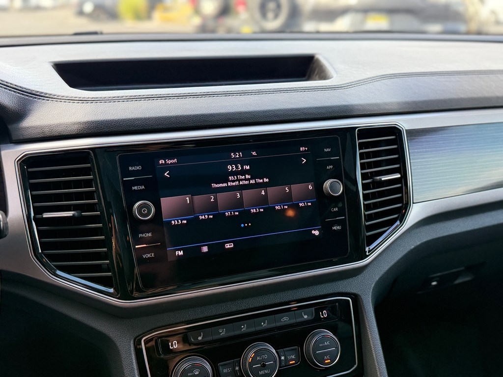 Volkswagen Atlas 3.6L V6 SEL R-Line 4MOTION 2019 Volkswagen Atlas 3.6L V6 SEL R-Line 4MOTION 2019