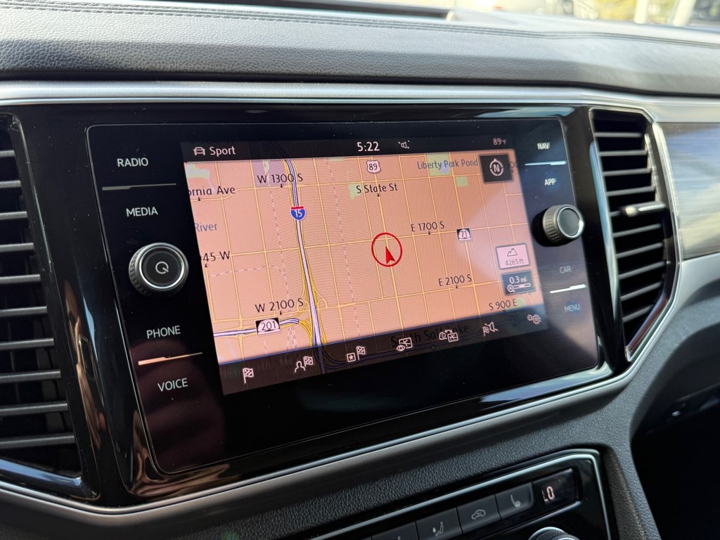 Volkswagen Atlas 3.6L V6 SEL R-Line 4MOTION 2019 Volkswagen Atlas 3.6L V6 SEL R-Line 4MOTION 2019
