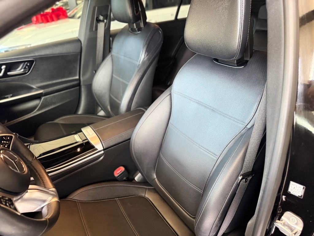 Mercedes-Benz C-Class C 300 4MATIC Sedan 2025 Mercedes-Benz C-Class C 300 4MATIC Sedan 2025