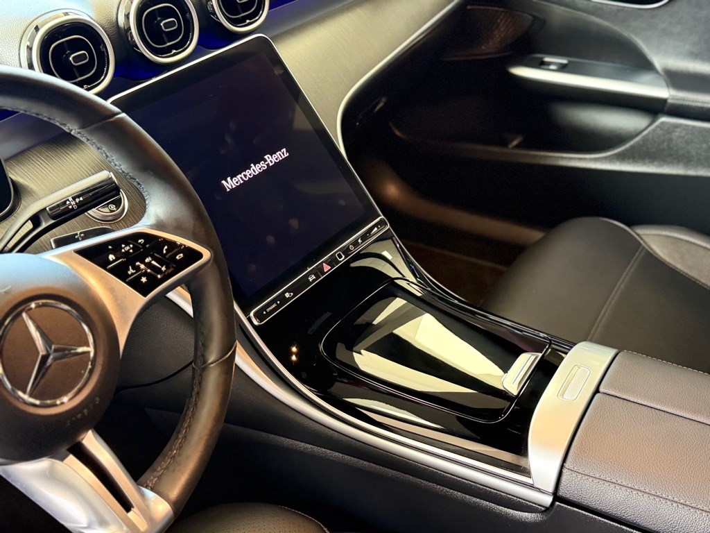 Mercedes-Benz C-Class C 300 4MATIC Sedan 2025 Mercedes-Benz C-Class C 300 4MATIC Sedan 2025
