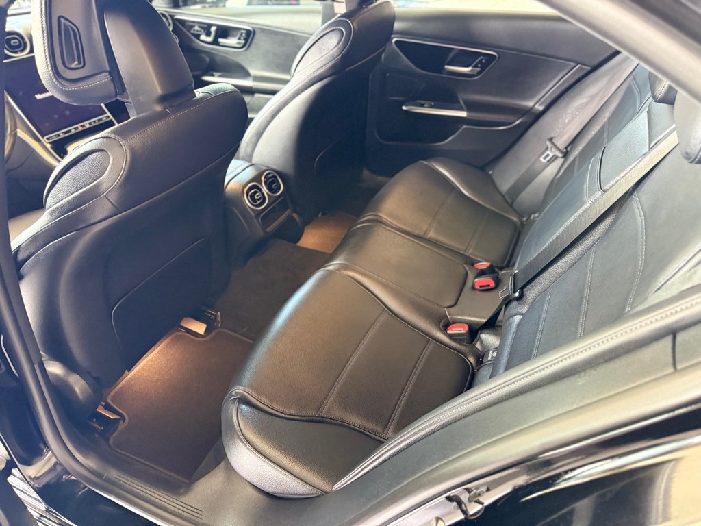 Mercedes-Benz C-Class C 300 4MATIC Sedan 2025 Mercedes-Benz C-Class C 300 4MATIC Sedan 2025