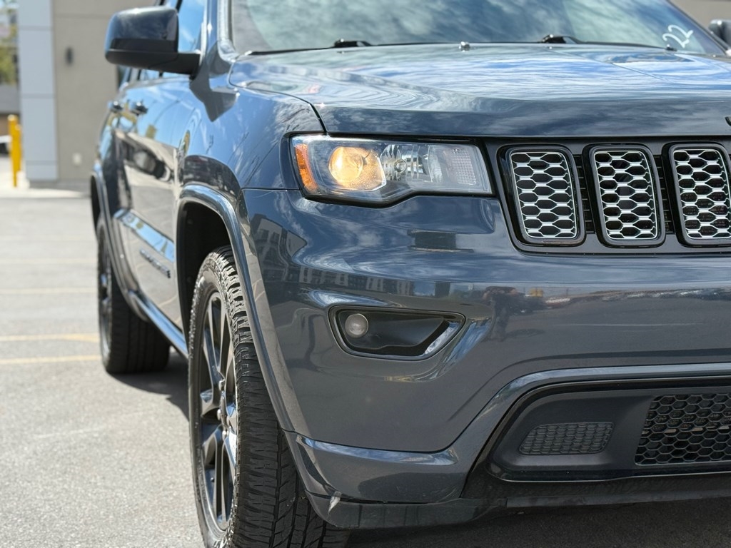 Jeep Grand Cherokee Altitude 4x4 2018 Jeep Grand Cherokee Altitude 4x4 2018