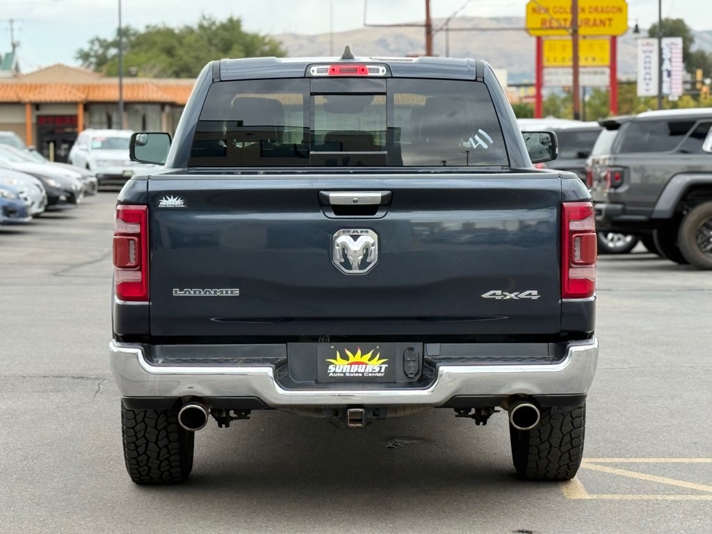 RAM 1500 Laramie 4x4 Quad Cab 6'4" Box 2021 RAM 1500 Laramie 4x4 Quad Cab 6'4" Box 2021